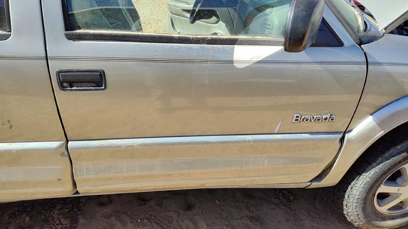 1998-2005 Olds Bravada Front Door RH