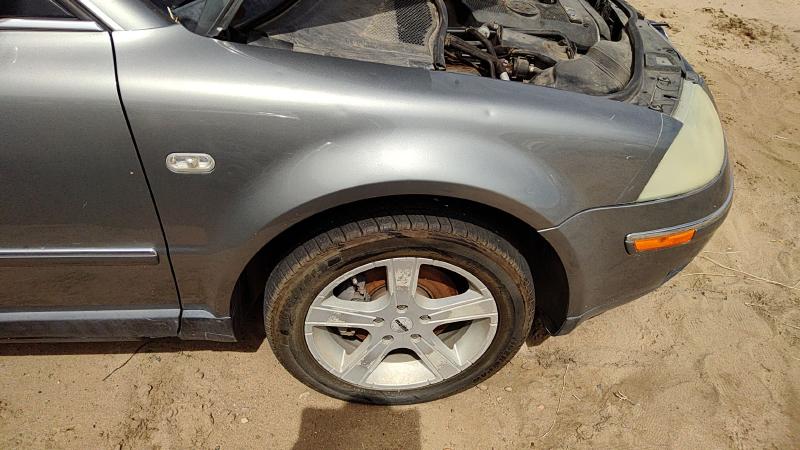 2001-2004 (discontinued) Passat Fender RH