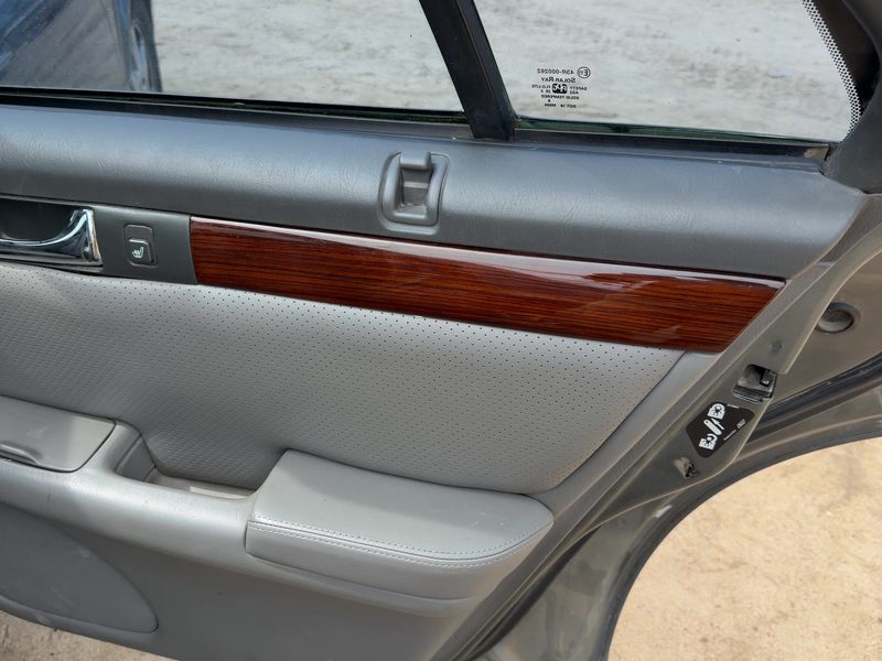 2001-2004 Cadillac Seville Rear Door Trim Panel RH