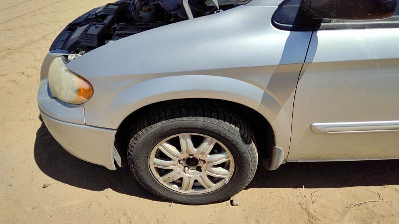 2001-2007 Chrysler Town & Country Fender LH