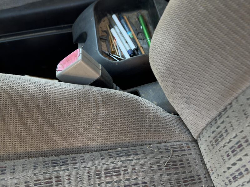 2002-2004 Chevrolet Venture Front Seat Belt LH