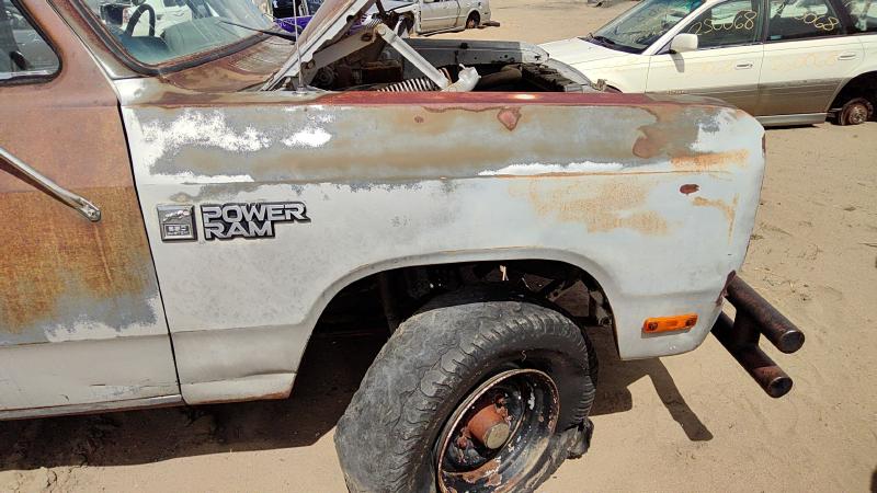 1981-1993 Dodge Pickup 250 Series Fender RH