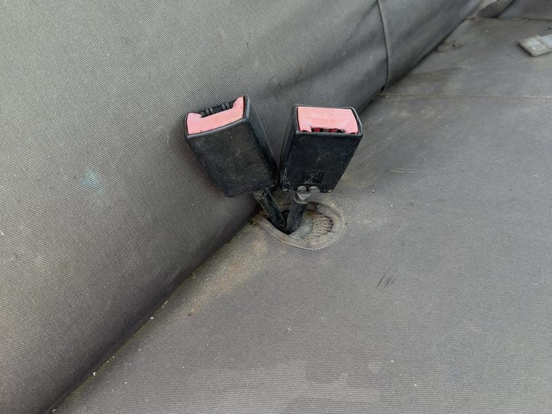2005 Ford F350 Super Duty Pickup Front Seat Belt RH