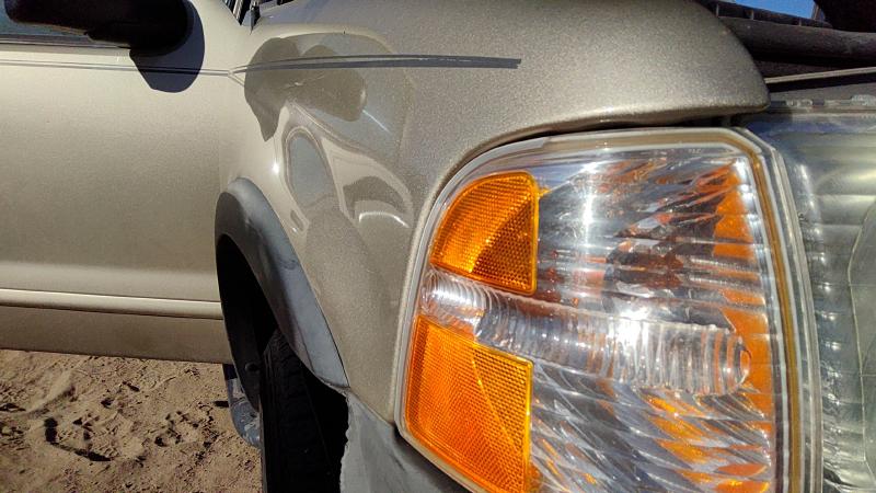 2002-2005 Explorer Fender RH