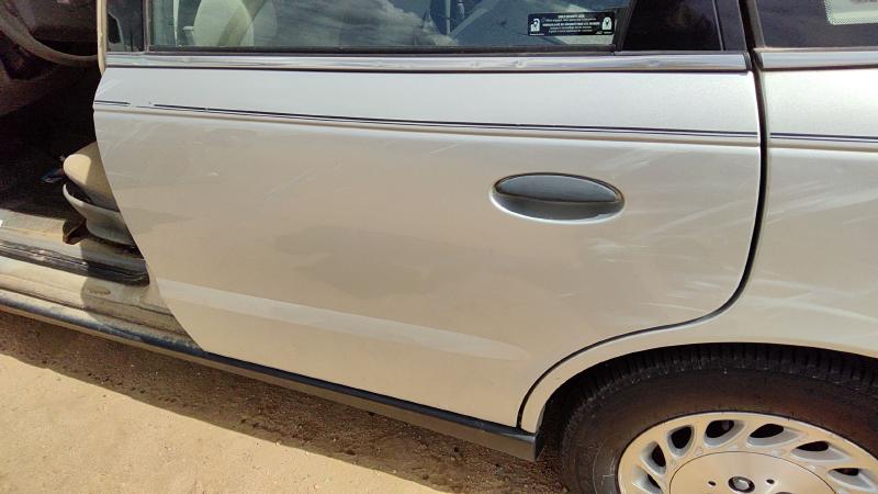 2002 Saturn L Series Rear Door LH