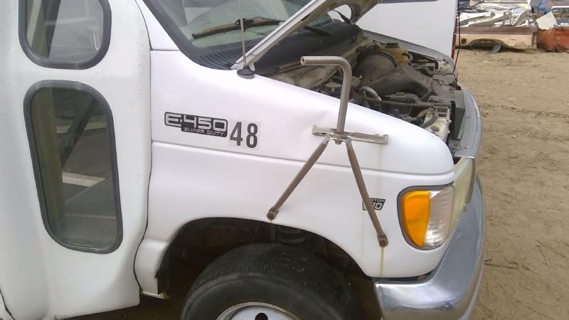 1997-2007 Ford Van E450 Fender RH