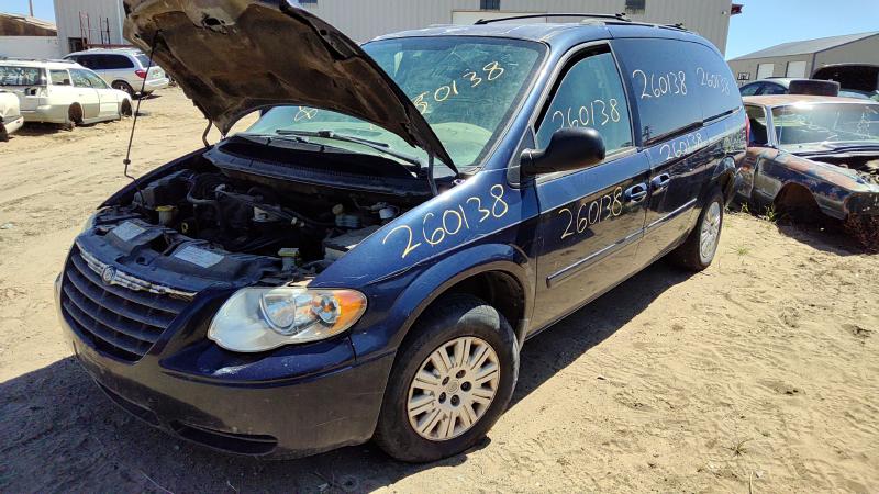 2004-2007 Chrysler Town & Country Front Door LH
