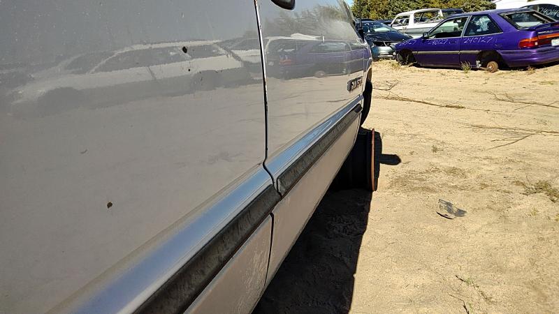 1998-2002 Dodge Ram Pickup 1500 Series Front Door RH