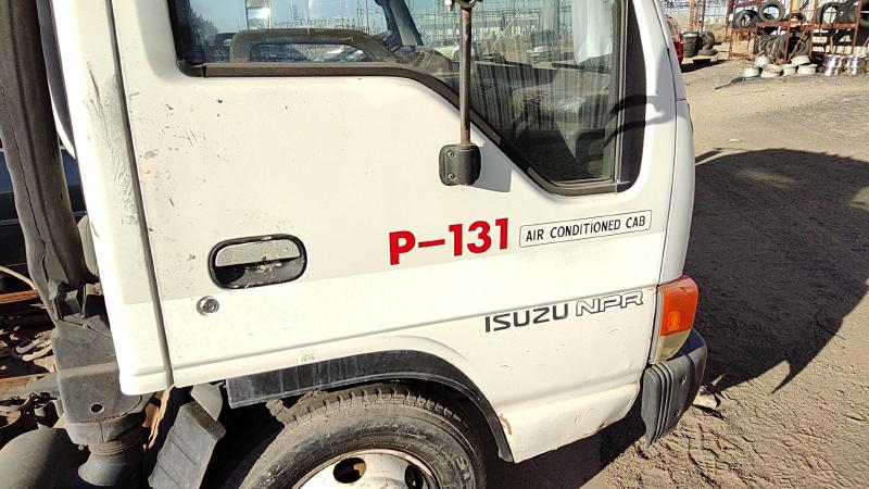 1996 Isuzu Truck (big Truck) Front Door RH