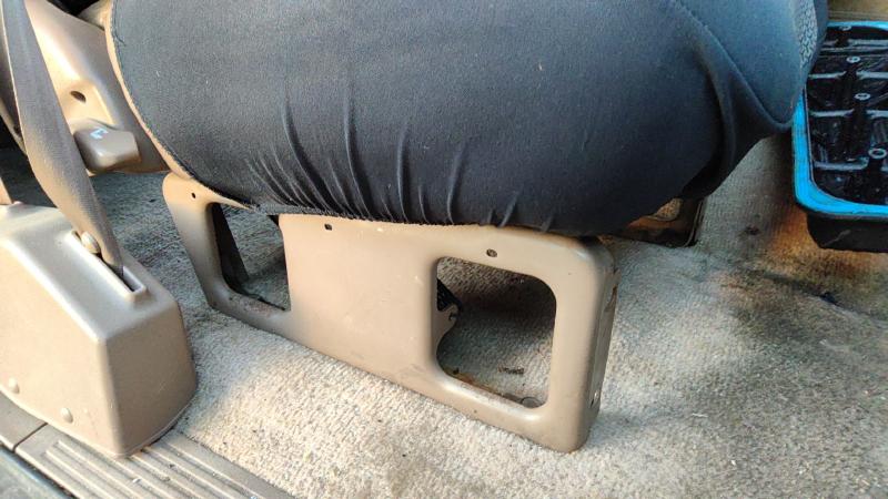 1994 Chevy/gmc Suburban 1500 Series Seat Track