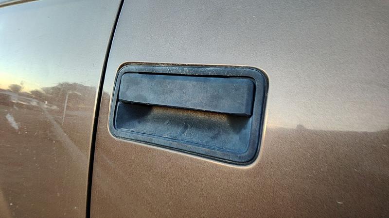 1994 Chevy/gmc Suburban 1500 Series Outside Door Handle RH