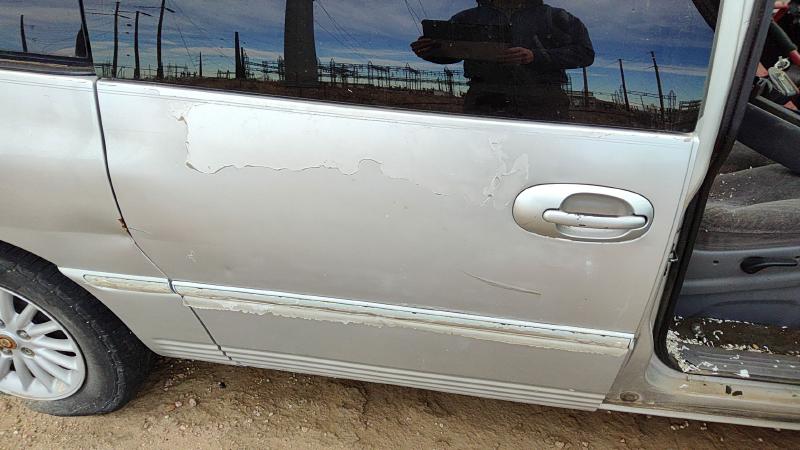 1996-2000 Chrysler Town & Country Rear Door RH