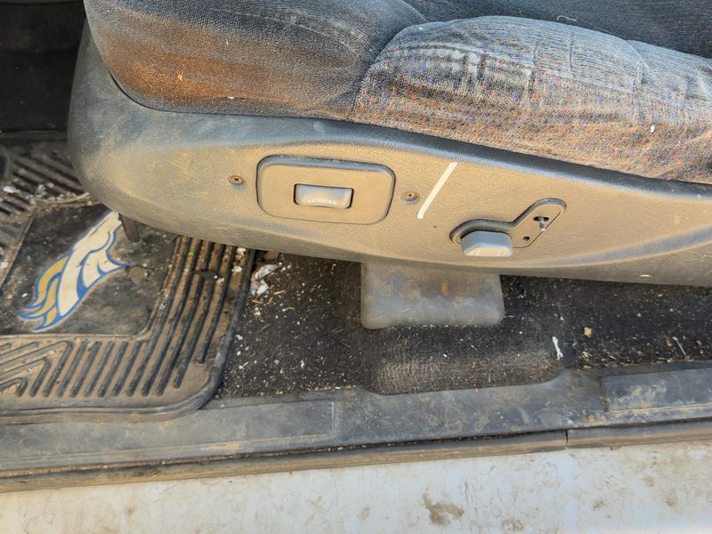 2001 Blazer S10/jimmy S15 Seat Track LH
