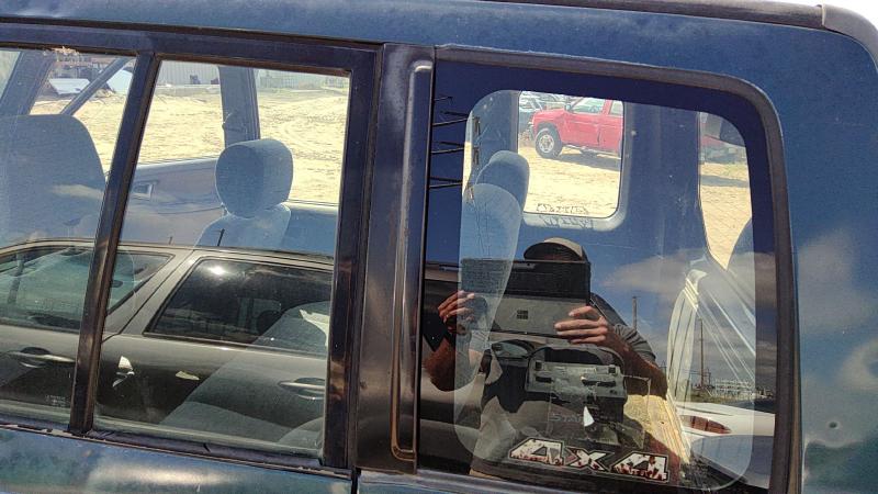 1997 Suzuki Sidekick Quarter Panel Moulding LH