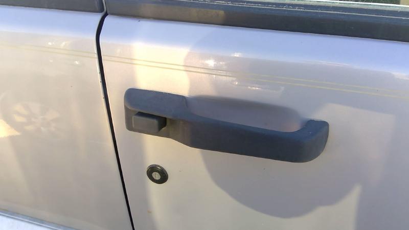 1994 Jeep Grand Cherokee Outside Door Handle RH