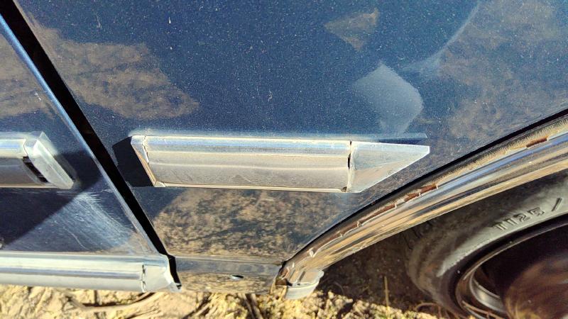 1989 Cutlass (also See Calais 85-88) Fender Moulding RH