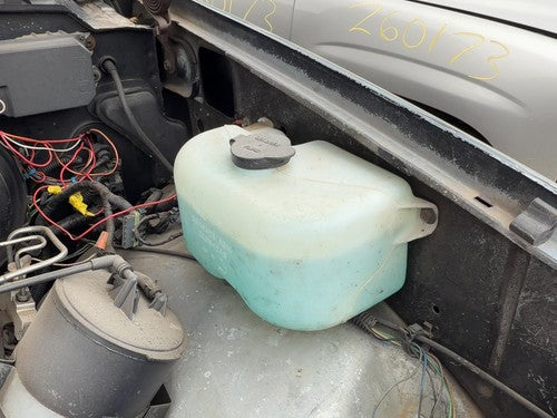 1988-1994 Chevrolet K1500 Windshield Washer Reservoir 22127579