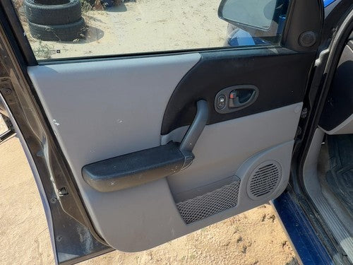 04-05 Saturn Vue Redline Driver Left Front Door Trim Panel With Switch Gray 17D