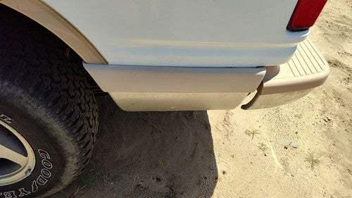1991-1994 Ford Explorer Driver Left Rear Moulding On Quarter Panel Oem White