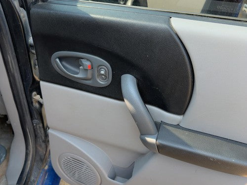04-05 Vue Redline Passenger Right Rear Door Trim Panel Switches Back Gray 17D