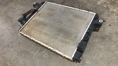 2013-2018 Dodge Ram 4500 Radiator With Fan Shroud Oem Cummins 6.7L At 4X4