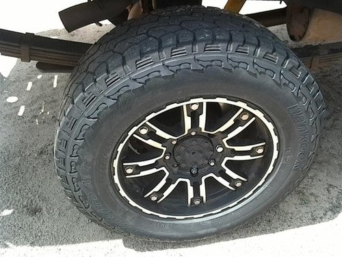 2006-2008 Dodge Ram 2500 Front Wheel Hub 8 Lug Cummins 05179955Aa