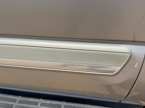 05 Suburban 1500 Driver Left Rear Moulding Door Back Trim Strip Silver Birch 59U