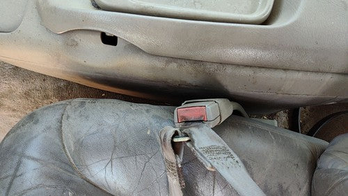 1995-1998 Silverado 2500 Driver Left Front Seat Belt Buckle Receiver Oem Tan 52D