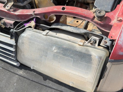 87-88 Toyota FX Driver Left Head Light Assembly OEM Front Lamp 8115002010
