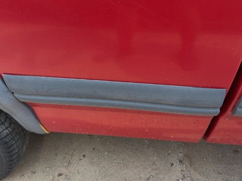 1987-1996 Dodge Dakota Passenger Right Rear Moulding On Front Of Box Oem