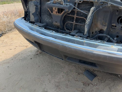 1998-2005 Chevy S10 Blazer Front Bumper With Brackets Assembly Oem 15094048