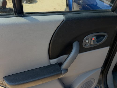 04-05 Vue Redline Driver Left Rear Door Trim Panel With Switches Back Gray 17D