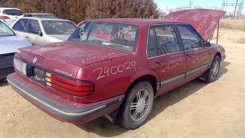 87-91 Bonneville Passenger Right Rear Vent Window Small Back Door Glass Wh Frame