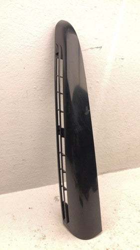 1992-1994 Chevy Suburban Driver Left Rear Moulding On Corner Panel Oem