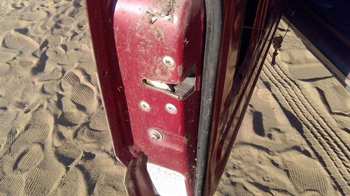 1986-1987 Isuzu Pup Pickup Driver Left Front Door Latch With Rods/Cables Oem