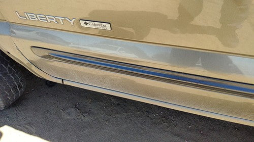 02-07 Jeep Liberty Driver Left Front Moulding From Door Oem Trim Strip Khaki Pjc