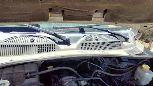 2003-2007 Jeep Liberty Windshield Wiper Cowl Vent Trim Panel Oem Cover