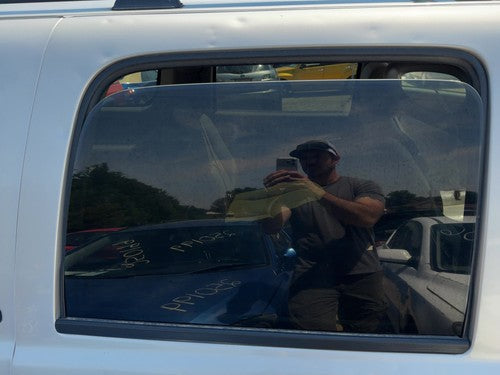 00-06 Chevy Suburban 1500 Passenger Right Rear Side Window Door Glass Oem Back