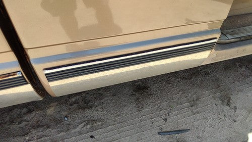 1995-1998 Silverado 2500 Passenger Right Rear Moulding On Cab Panel Oem
