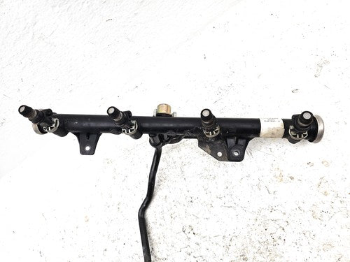 01-07 Silverado 1500 Complete Fuel Rail With Injectors Set Loaded Oem 5.3L 4X4