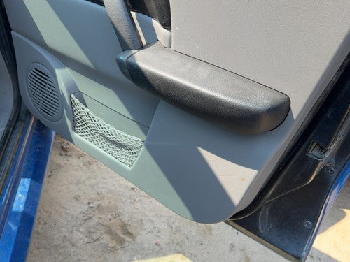 04-05 Vue Redline Passenger Right Front Door Trim Panel With Switches Gray 17D