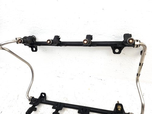 00-02 Cadillac Eldorado Complete Fuel Rail With Injectors Set Loaded Oem 4.6L