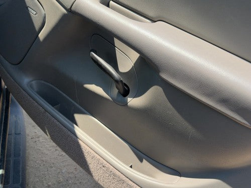 05 Suburban 1500 Passenger Right Front Door Trim Panel With Switches Gray 92I