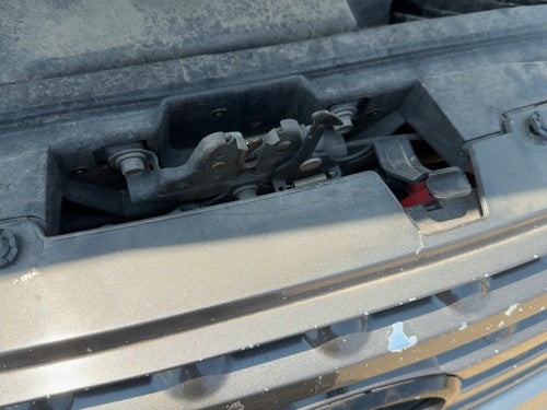 2003-2006 Infinity Fx45 Hood Latch Assembly With Bracket Oem 62500Cg00A