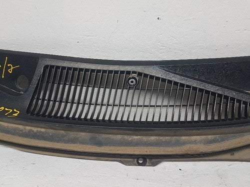 1999 Mercury Cougar Driver Left Windshield Wiper Cowl Vent Panel Oem Trim