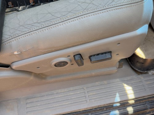 05 Suburban 1500 Passenger Right Side Power Seat Switch With Trim Panel Gray 92I