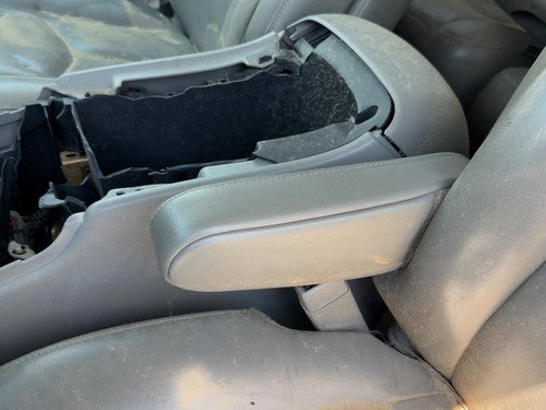 2003-2006 Chevy Suburban 1500 Driver Left Front Arm Rest Side Seat Oem Gray 92I