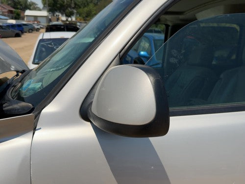 03-06 Suburban 1500 Driver Left Power Side Mirror Door Mounted Silver Birch 59U