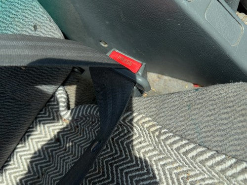 1996-2000 Honda Civic Passenger Right Front Seat Belt Buckle Receiver Oem Gray F