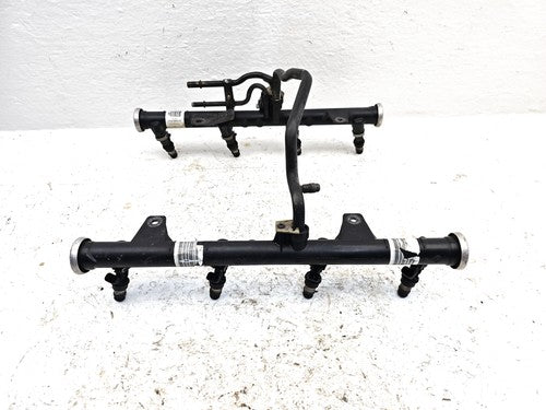 01-07 Silverado 1500 Complete Fuel Rail With Injectors Set Loaded Oem 5.3L 4X4